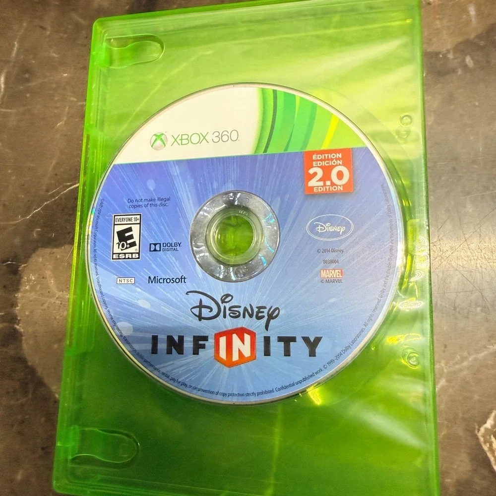 Disney Infinity 2.0 Edition Video Game Xbox 360 NTSC Marvel Super Heroes Disc